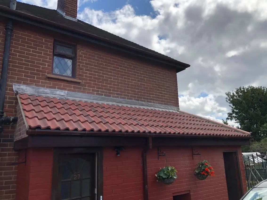 Roof Repairs & Re-Roofs in Leeds in Park Crescent by based in Gildersome, Leeds. We've completed hundreds of roofs across